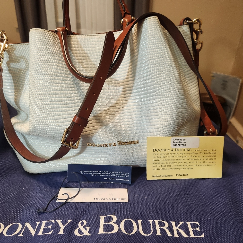 Dooney & Bourke Large Barlow Purse with dust bag and detachable shoulder strap